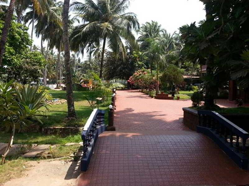Palm Resort Calangute Exteriör bild